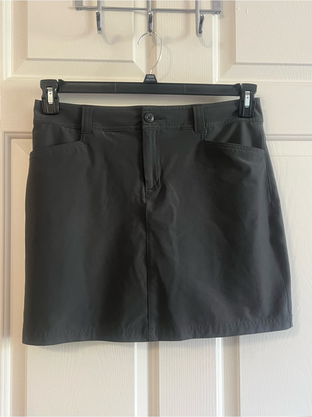 Eddie Bauer Women’s Gray Athletic Golf‎ Tennis Pickleball Raquetball Skort Sz8
